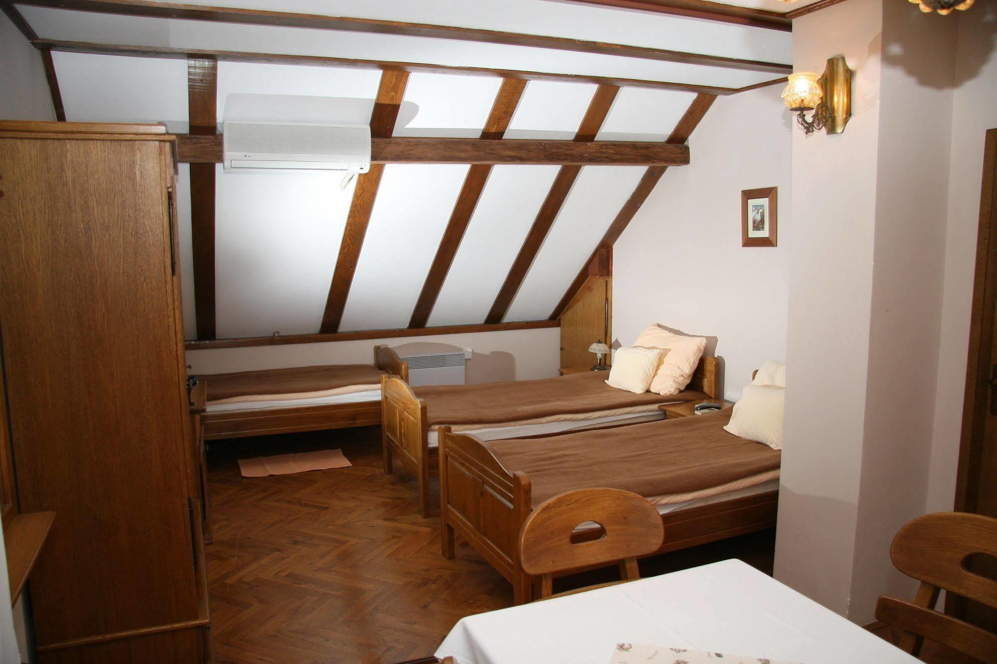Apartments Vrata Baranje Bilje ภายนอก รูปภาพ